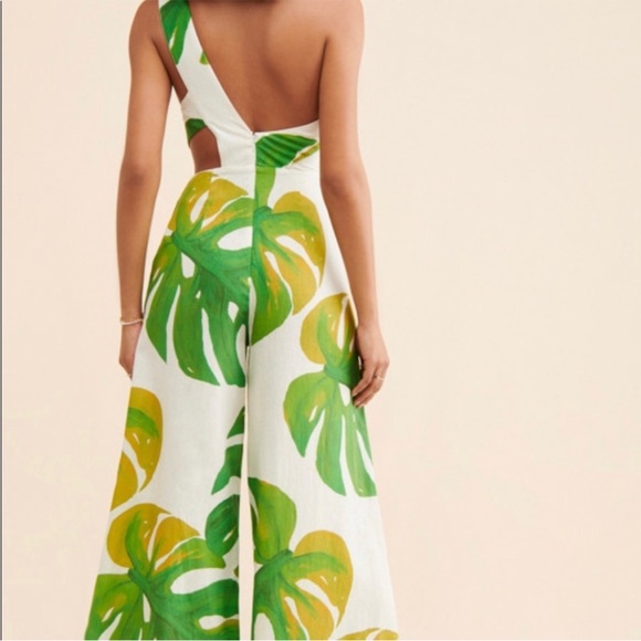 FARM Rio Sz. S White Monstera One ShoulderJumpsuit EUC - Picture 4 of 16